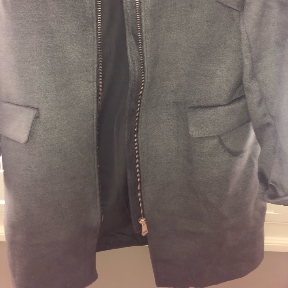 Gray coat - Picture 5 of 5